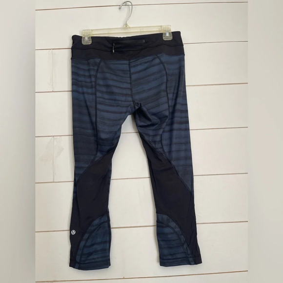 Lululemon Run Inspire Crop Luxtreme Size 6 - Picture 5 of 7